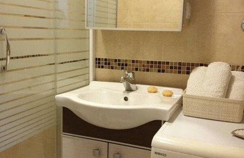 Vrnjacka Banja Apartment | Convenient location , beautiful apartment with balcony