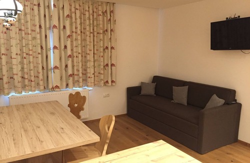 Soell Apartment | Convenient modern apartment in Soell, close to the ski lift