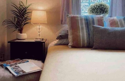 Buena Park Apartment | Convenient studio located in Buena Park (pet- friendly)