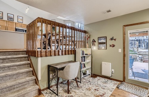 Ralston Valley House | Conveniently Between Boulder & Denver- Nearby Park, Large Yard, Covered Patio