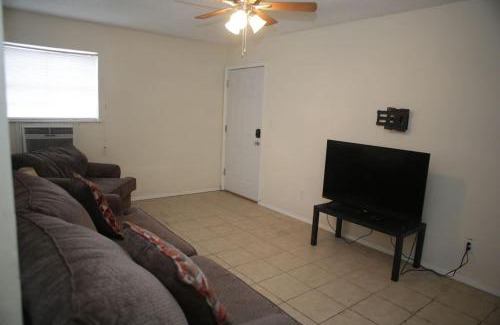 Lawton Apartment | Conveniently Located Apartment Near the Fort Sill Entrance Gate!