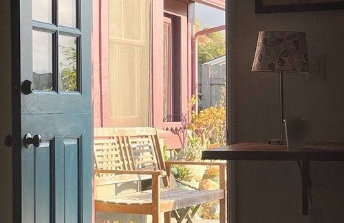 Ventura Apartment | Converted Garage in Quite Rural Neighborhood Near Freeway