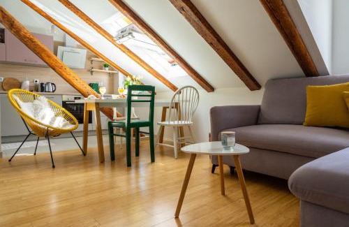 Split Apartment | Cool attic apartment Marina