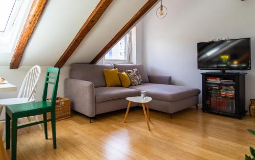 Split Apartment | Cool attic apartment Marina
