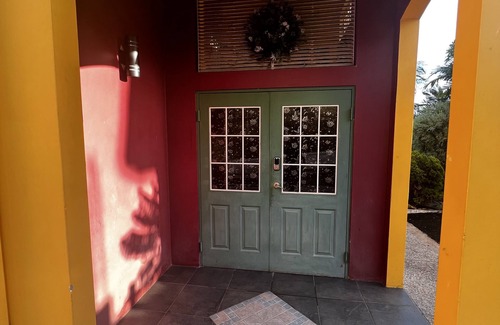 St. Joseph House | Cool, Breezy, Private Ensuite @ Halite Court