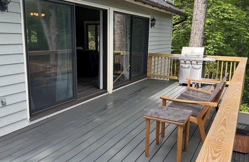 Pedlars Edge House | Cool Mountain Breezes on The Slopes- It's Pumpkin Spice Time!