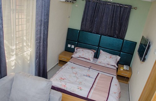 Lagos Mainland Hotel | Coolio Hotel & Suites