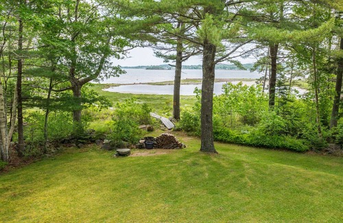 Chester Cottage | Cooperage Cottage - Peaceful & Family Friendly, Oceanfront