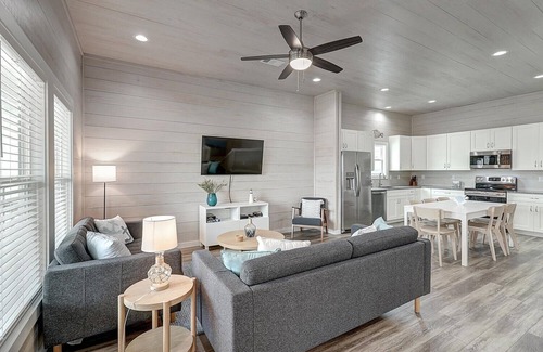 Rockport House | Copano Breeze 3 Bedroom Home by RedAwning
