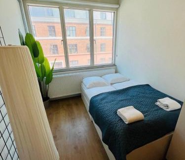 København NV Apartment | Copenhagen Studio Double Bed and Kitchen 3