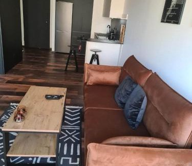 Srodmiescie Apartment | Copper Apartment Free Parking