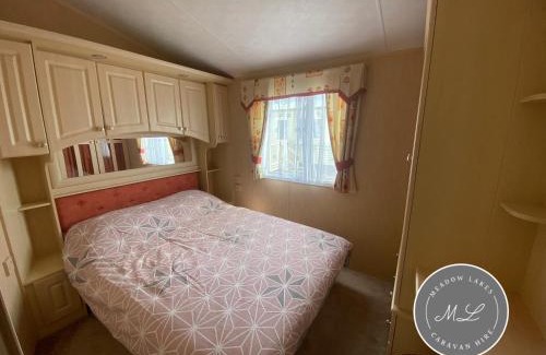 Ingoldmells Apartment | Coral Beach - Row 73 Van 2, central heating, WiFi, bed linen - Meadow Lakes Caravan & Lodge Hire