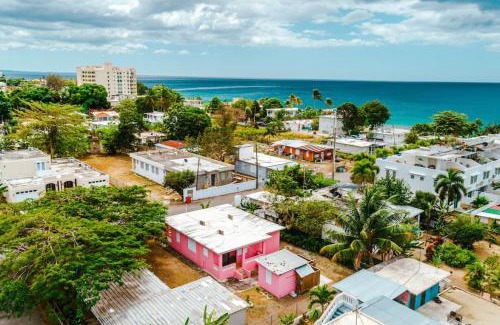 Stella House | Coral Casa just one block from the beach