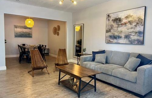 Flagami Apartment | Coral Gable 3BR House