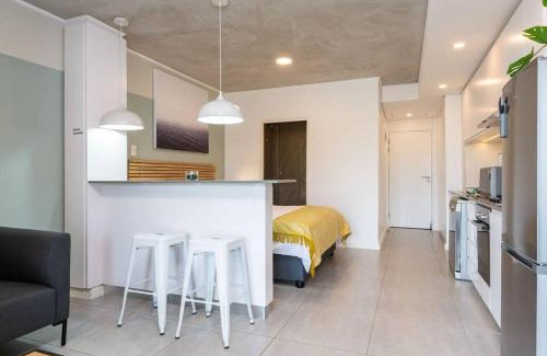 Hillhead Apartment | Coral Point Executive studio Apartment