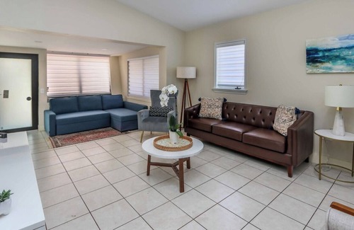 Coral Terrace House | Coral Villa Pool House