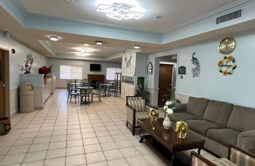 College Hill Hotel | Coratel Inn & Suites by Jasper Wesley-Standard 2 Queen Bed Non-Smoking