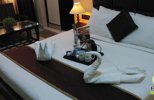 Lansdowne Hotel | Corbett Hill Resort By Royal Collection Hotels