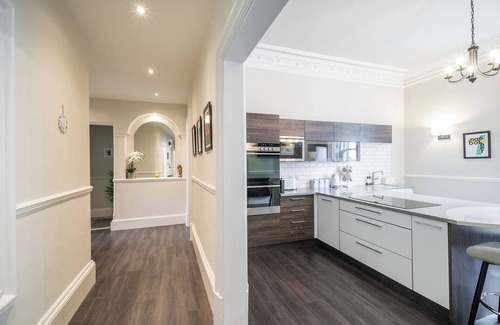 Dundee Apartment | Cordis Apartment - A Trendsetter's Residence