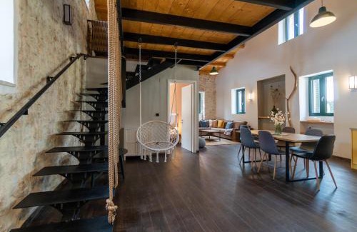 Old Town Apartment | Corfu Pigeon Nest