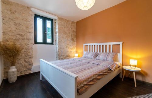 Old Town Apartment | Corfu Pigeon Nest