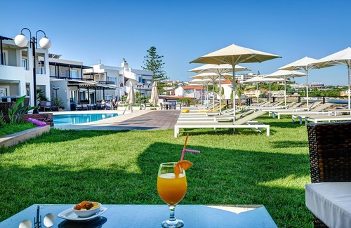 Kato Galatas Apartment | Corinna Mare