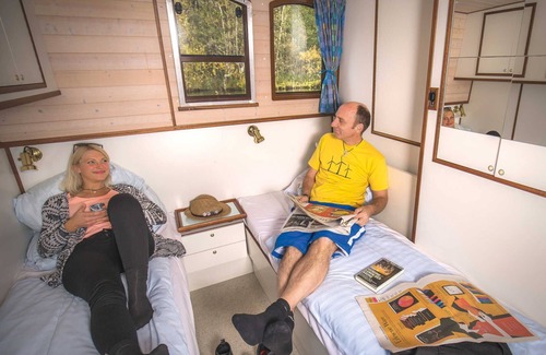 Muritz Boat Rental | Cormorant 1280 - Kuhnle-Tours Hafendorf Müritz