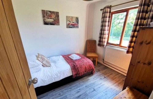 Llandeilo Cottage | Corner Patch Retreat