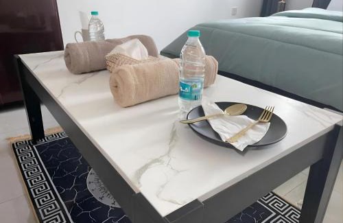 Abu Dhabi City Center Hostel | Corniche Street - Extremely Unique Room