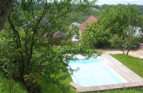 Louignac House | Corrèze, Near Périgord Noir: Very nice house with swimming pool