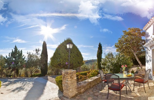 Priego de Cordoba Cottage | CORTIJO CASABLANCA. Private swimming pool. Ideal for families with children. Field, 50,000 m 2