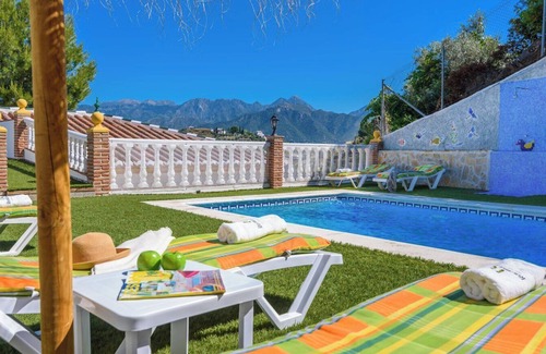 Torrox Villa | Cortijo La Jirafa Torrox by Ruralidays