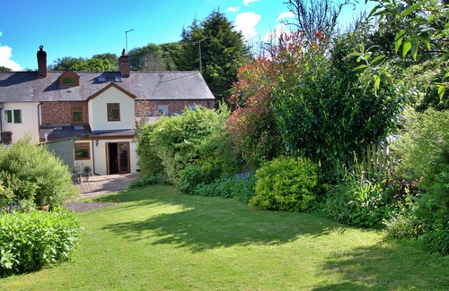 Mitcheldean Cottage | Cosy 18th century cottage. Pet friendly. Absolute tranquility!