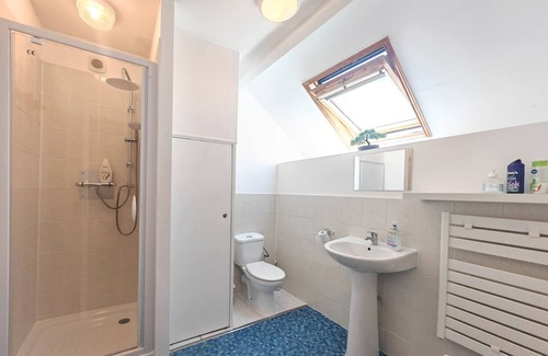 Ceauce Apartment | Cosy 1st floor loft apartment in the heart of Normandy