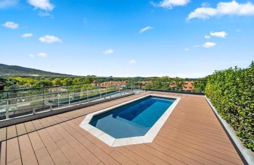Reid Apartment | Cosy 2BR in Reid with free wifi n parking