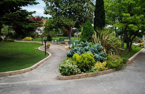 Roseto degli Abruzzi Villa | Cosy apartment in villa for 6 guests with WIFI, TV and patio