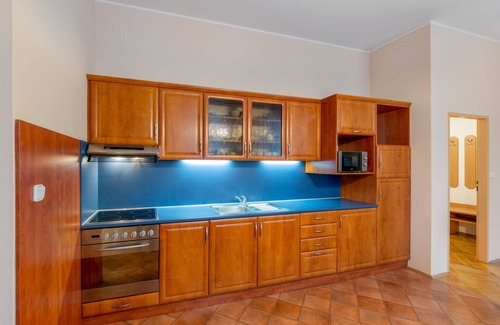 Tanvald Apartment | Cosy apartment for 4 people with hot tub, WIFI, TV and pets allowed