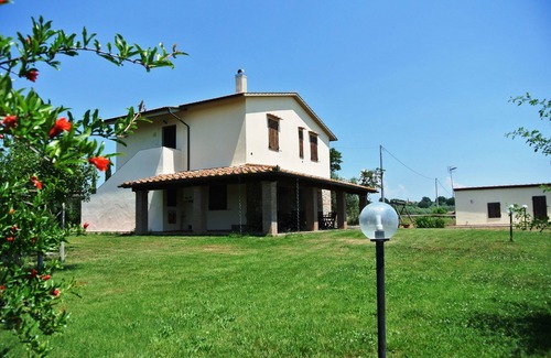 Magliano in Toscana Apartment | Cosy apartment for 4 people with TV and pets allowed
