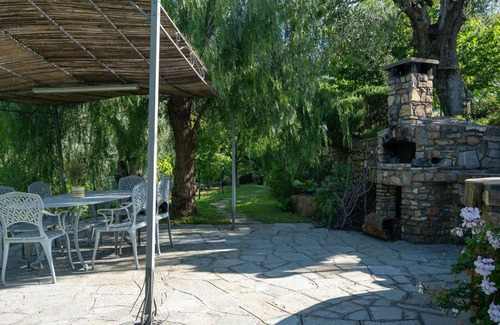 Monade Santa Lucia Villa | Cosy apartment in villa for 8 guests with pool, WIFI, TV, patio, pets allowed and panoramic view