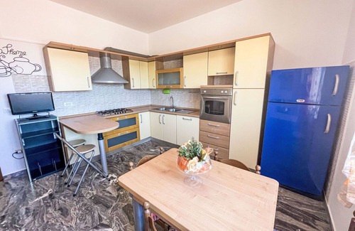 Torino di Sangro Apartment | Cosy apartment for 6 people with A/C, TV, patio and panoramic view