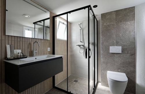 Brouwershaven Apartment | Cosy apartment for 2 people with A/C, WIFI and TV