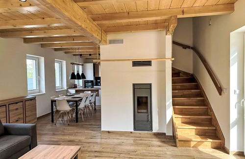 Smrzovka Apartment | Cosy apartment for 12 guests with WIFI, TV and terrace
