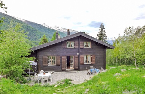Buerchen Apartment | Cosy apartment for 10 people with WIFI, TV and patio