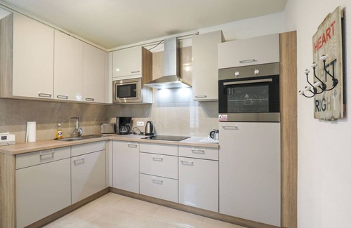 Oberndorf Apartment | Cosy apartment for 2 people with WIFI, TV and terrace