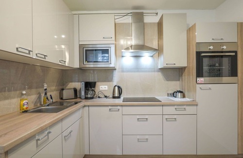Oberndorf Apartment | Cosy apartment for 2 people with WIFI, TV and terrace