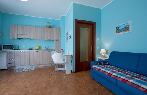 Omegna Apartment | Cosy apartment for 2 guests with WIFI, TV, patio and pets allowed