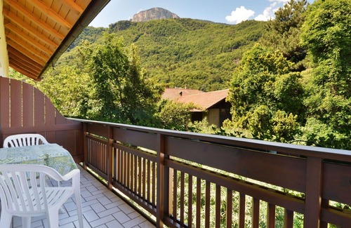 Andriano Apartment | Cosy apartment for 2 guests with WIFI, pool, TV and patio