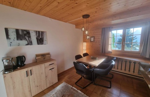Schoenried Apartment | Cosy apartment for 3 guests with WIFI and pets allowed