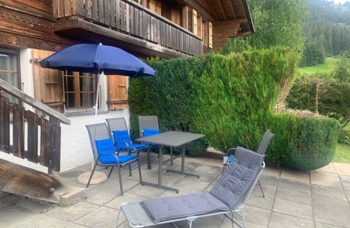 Schoenried Apartment | Cosy apartment for 3 guests with WIFI and pets allowed