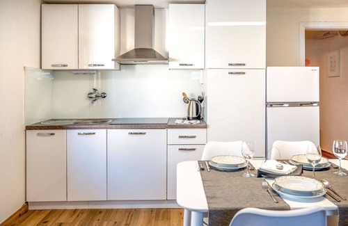 Postojna Apartment | Cosy apartment for 3 guests with WIFI, TV and terrace